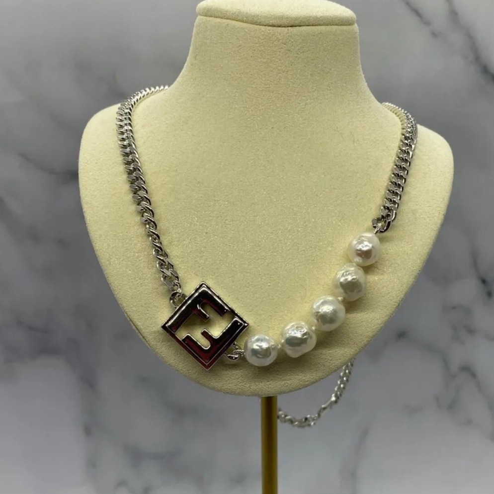 Auth Fendi F Silver Tone Pearl Necklace Pre Owned 800$